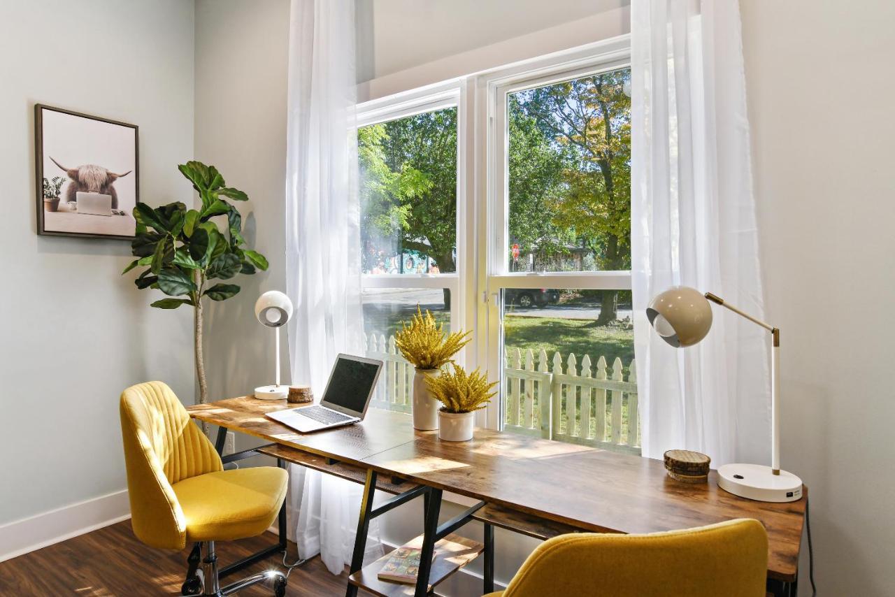 Sun Lit Modern Home With Good Vibes And Lots Of Coffee - Designedbydom Atlanta Ngoại thất bức ảnh