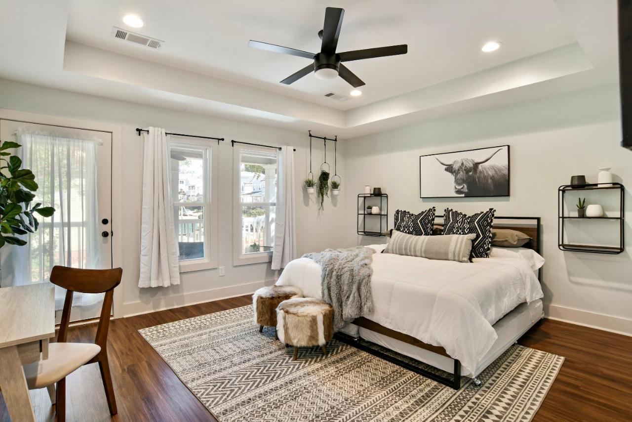 Sun Lit Modern Home With Good Vibes And Lots Of Coffee - Designedbydom Atlanta Ngoại thất bức ảnh