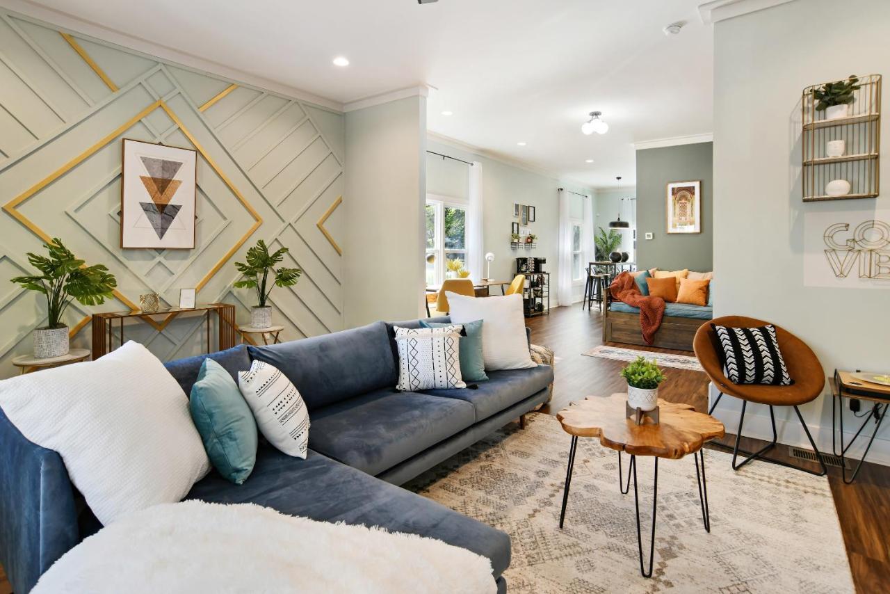 Sun Lit Modern Home With Good Vibes And Lots Of Coffee - Designedbydom Atlanta Ngoại thất bức ảnh