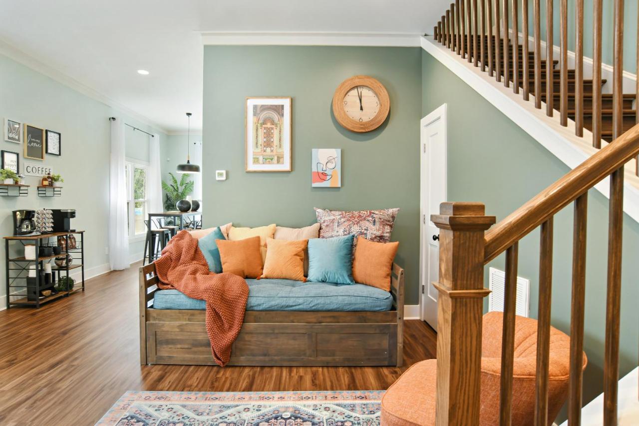 Sun Lit Modern Home With Good Vibes And Lots Of Coffee - Designedbydom Atlanta Ngoại thất bức ảnh